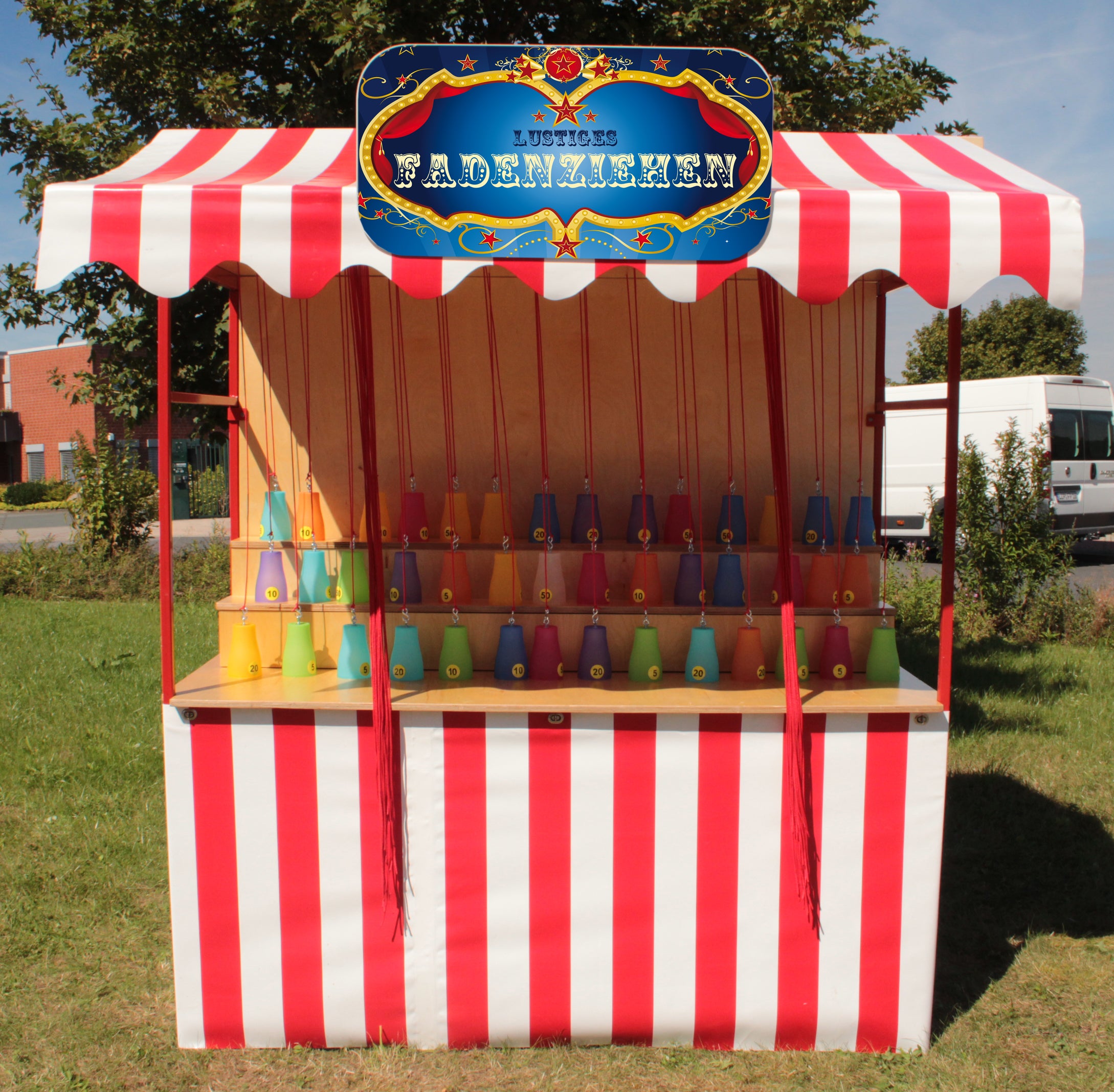 Nostalgiestand Fadenziehen / Jahrmarktspiel