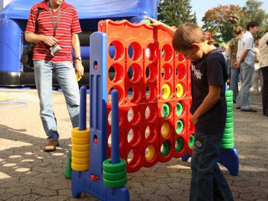 4 in einer Reihe XXL / 4 Gewinnt XXL Großespiel mieten