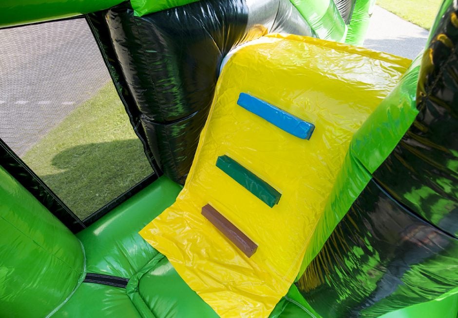 Hüpfburg Alien (Multiplay) – 3