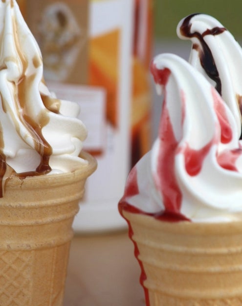Softeismaschine / Eisstand / Eis Catering für Veranstaltungen buchen – 3