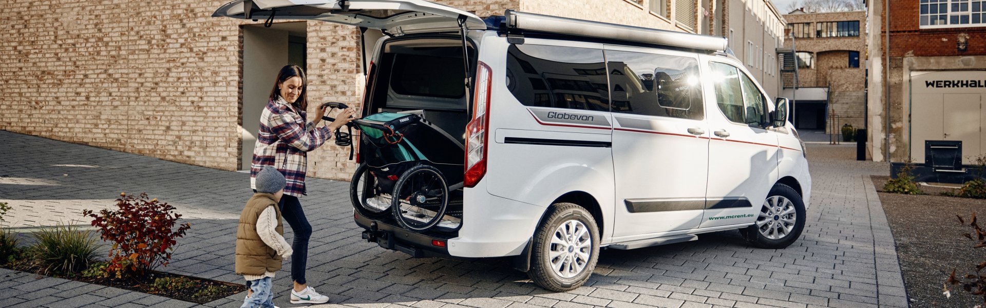 Van mieten – kompakter Camper für bis zu 4 Personen