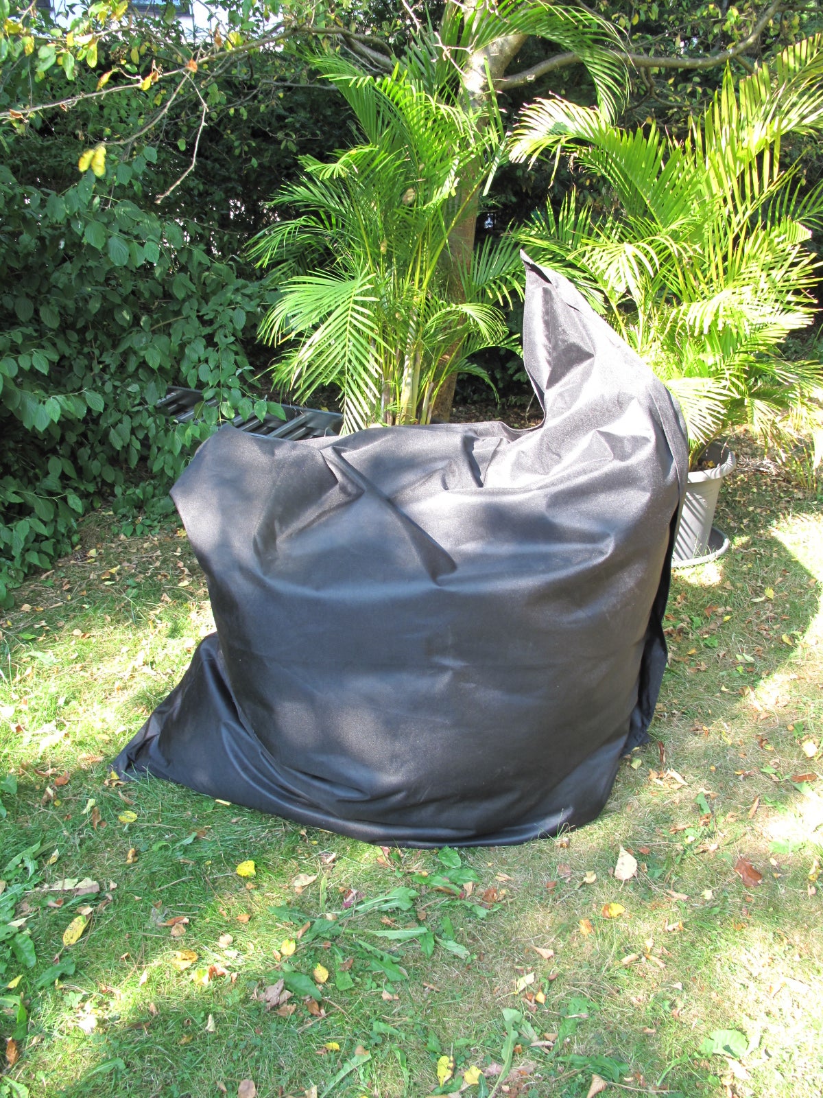 Riesen-Sitzsack mieten – XXL Lounge-Sitzsack ca. 140 x 180 cm – 2