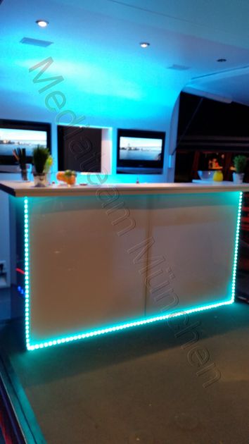 Mobile Bühne mit Dach mieten – 27 m² Nutzfläche, bis 80 m² überdacht – 2