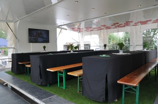 Lounge-Trailer mieten – überdacht bis 80 m², American Diner Bar & Bühne – 3