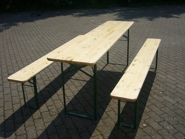 Festzeltgarnitur mieten – Bierzeltgarnitur Tisch & 2 Bierbänke, 220 cm