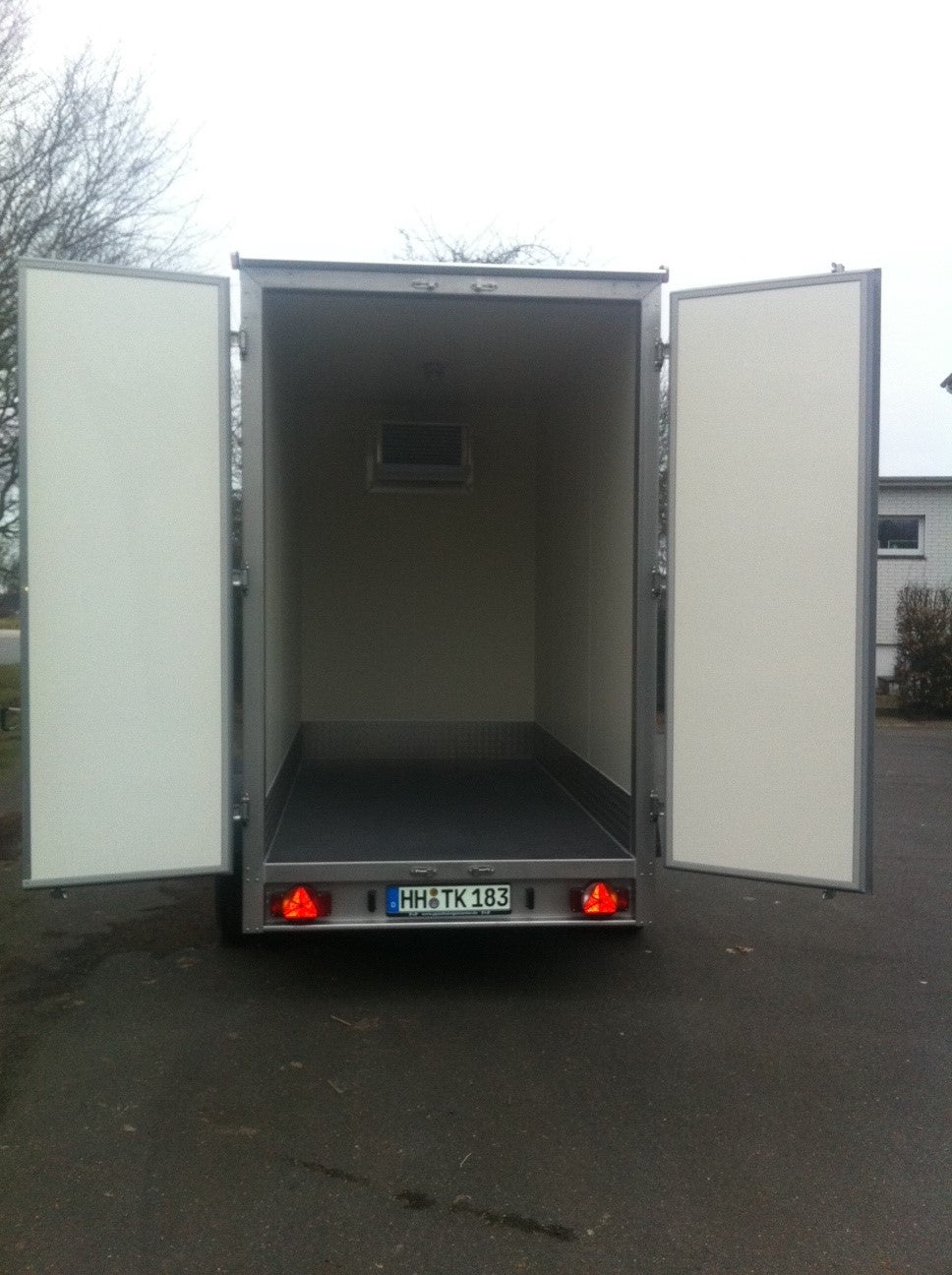 Tiefkühlanhänger mieten bis -18 °C – Gefrieranhänger mobil – 3