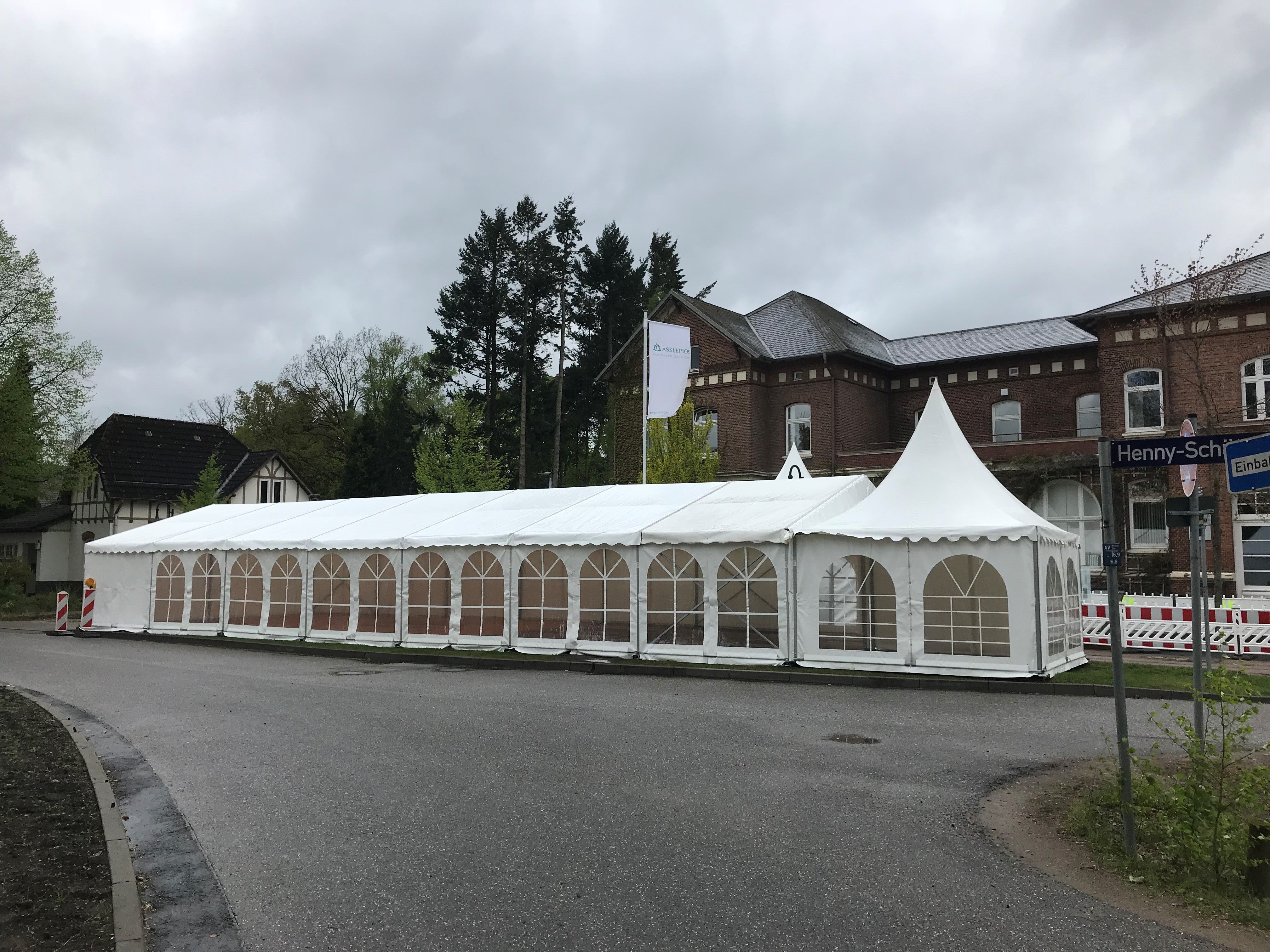 Festzelt 10 x 5 m mieten – verlängerbares Partyzelt inkl. Auf- & Abbau