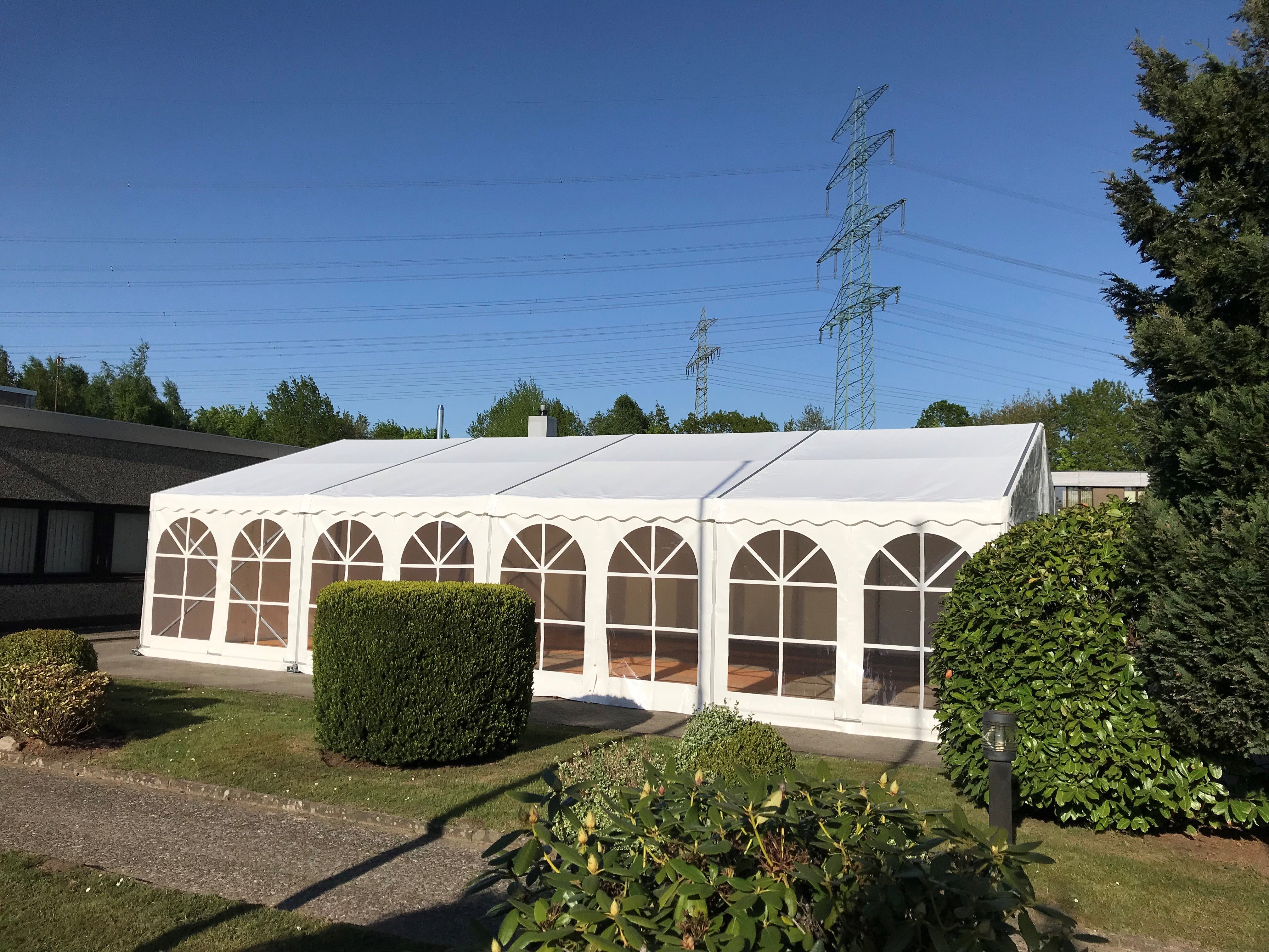 Festzelt 8 x 3 m mieten – verlängerbares Partyzelt inkl. Auf- & Abbau