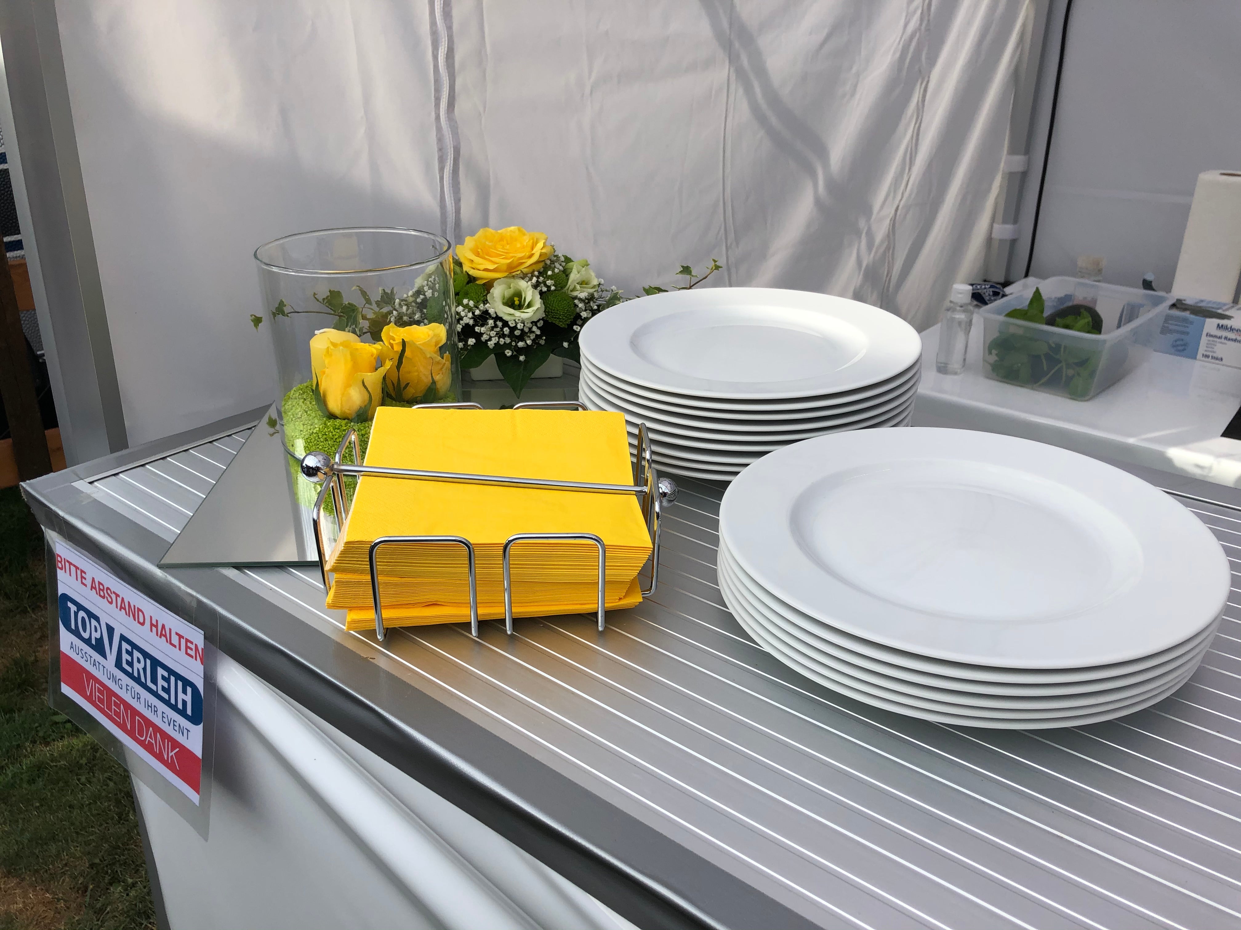 Pavillon 2x2 m mieten in Schwarz – wasserdicht & leicht für Hochzeit, Firmenevent & Geburtstag – 4