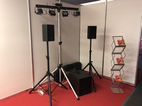 LED-Lichtanlage 5-in-1 mieten – Derbys, Spots, Strobe & Laser für Party, Weihnachtsfeier & Event – 3