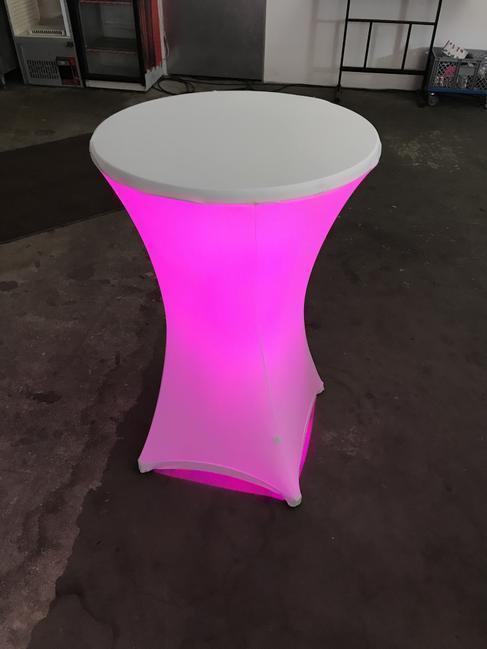 Musik- & Lichtanlage mieten für ca. 40 Gäste – 2x JBL PartyBox 310 + Lichteffekt für Feiern
