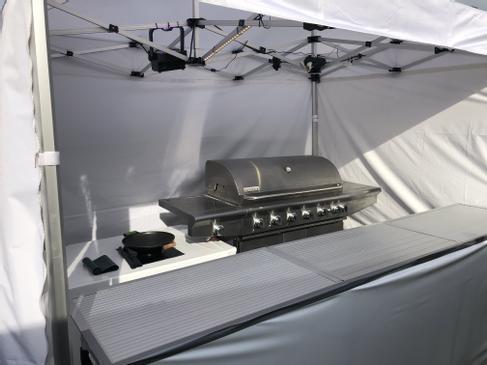 BBQ-Komplettset mieten für 20–30 Gäste – Gasgrill, Geschirr & Besteck all inkl.