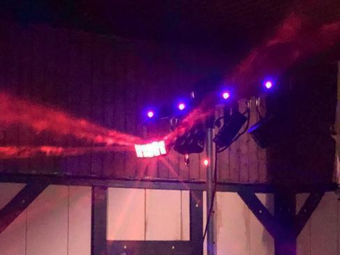 LED-Lichtanlage 5-in-1 mieten – Tanzfläche mit Derbys, Spots, Strobe-LEDs & Laser – 4