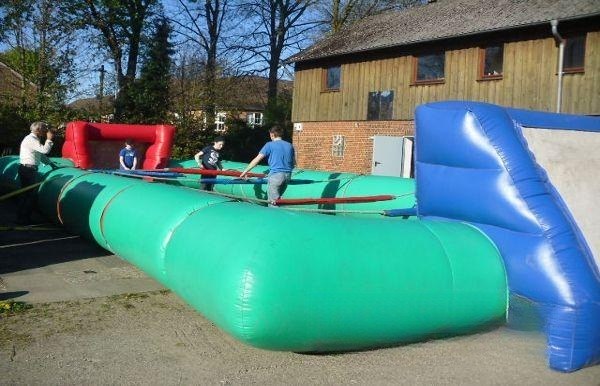 Menschen-Kicker, Human-Table-Soccer, Riesenkicker mieten in Hamburg – 4