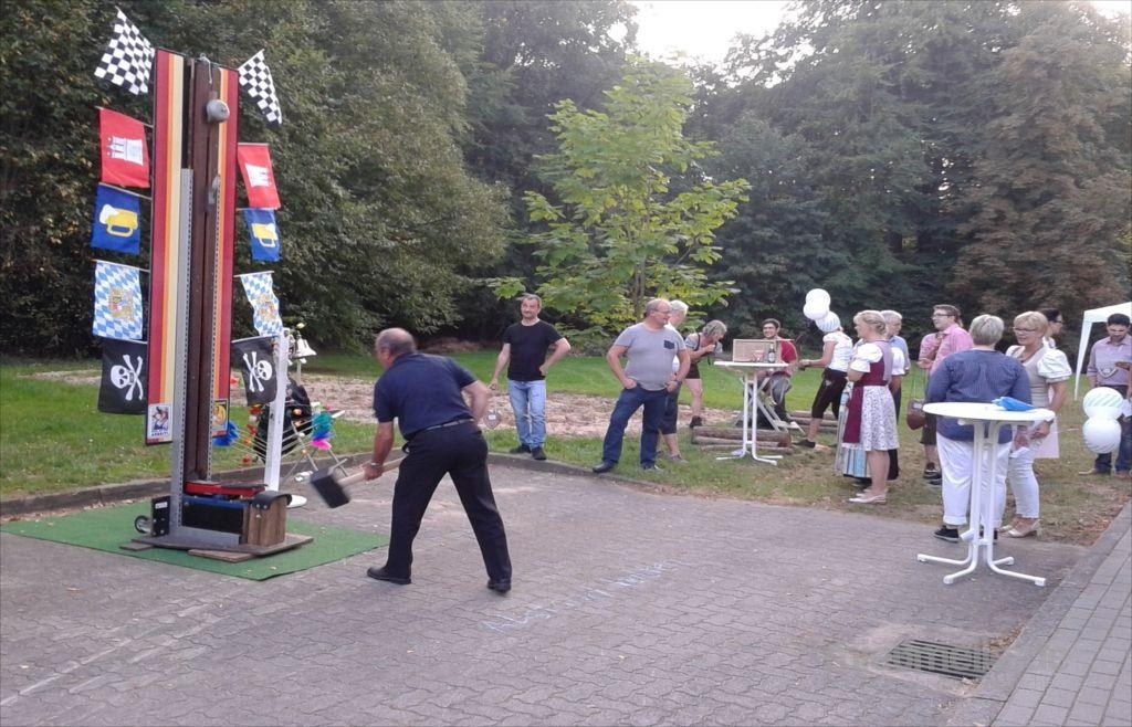 "Hau den Lukas" - Die Herausforderung zum Oktoberfest – 2