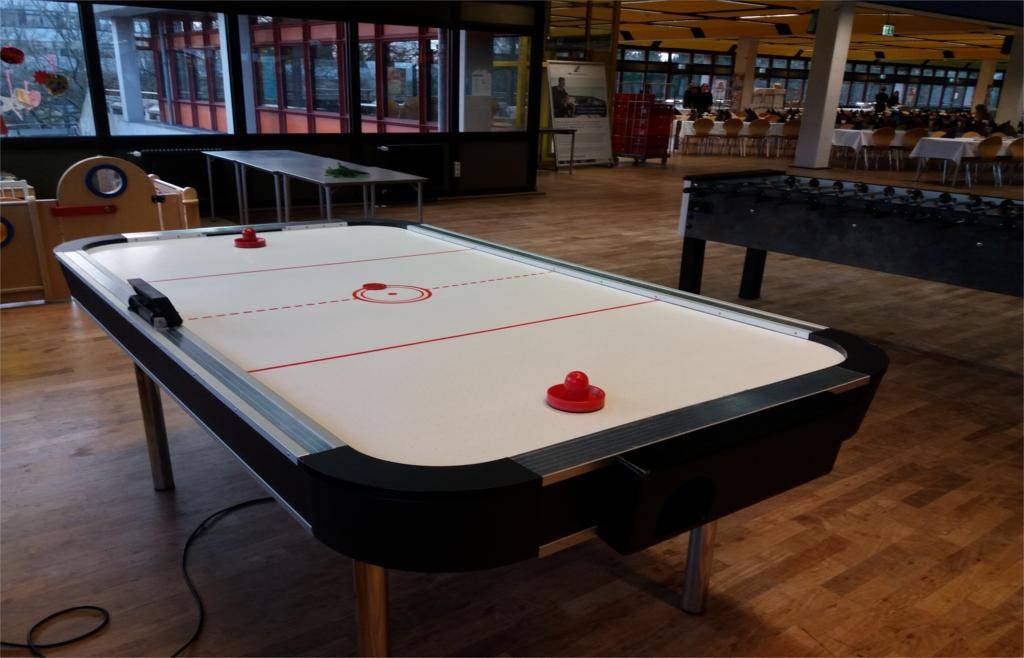 Airhockey ein schnelles, rasantes Punktespiel mieten – 2