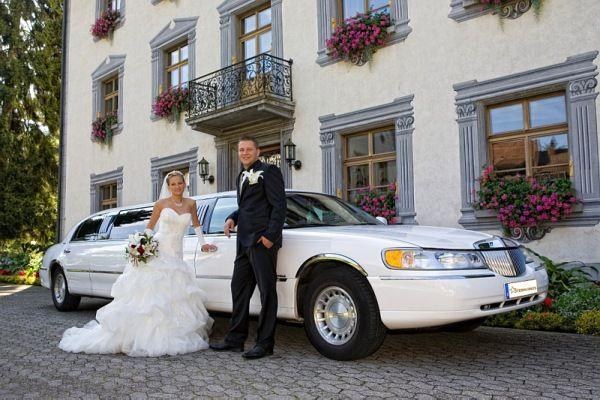Traumhaftes Hochzeitsauto mieten in Freiburg – für besondere Anlässe