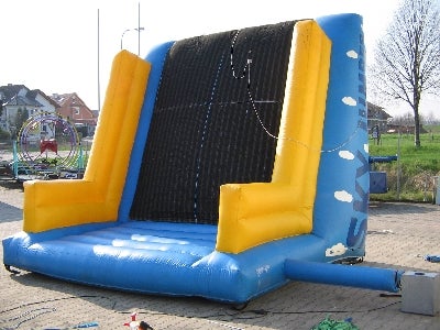 Klettwand mit Klettanzug mieten – Klett-Attraktion für Events – 3