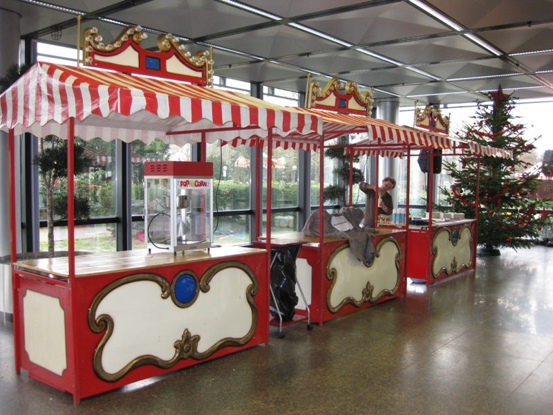 Nostalgischer Marktstand mieten – Verkaufsstand 2 x 1 m für Feste & Märkte – 3