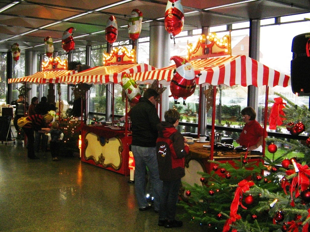 Nostalgischer Marktstand mieten – Verkaufsstand 2 x 1 m für Feste & Märkte – 2