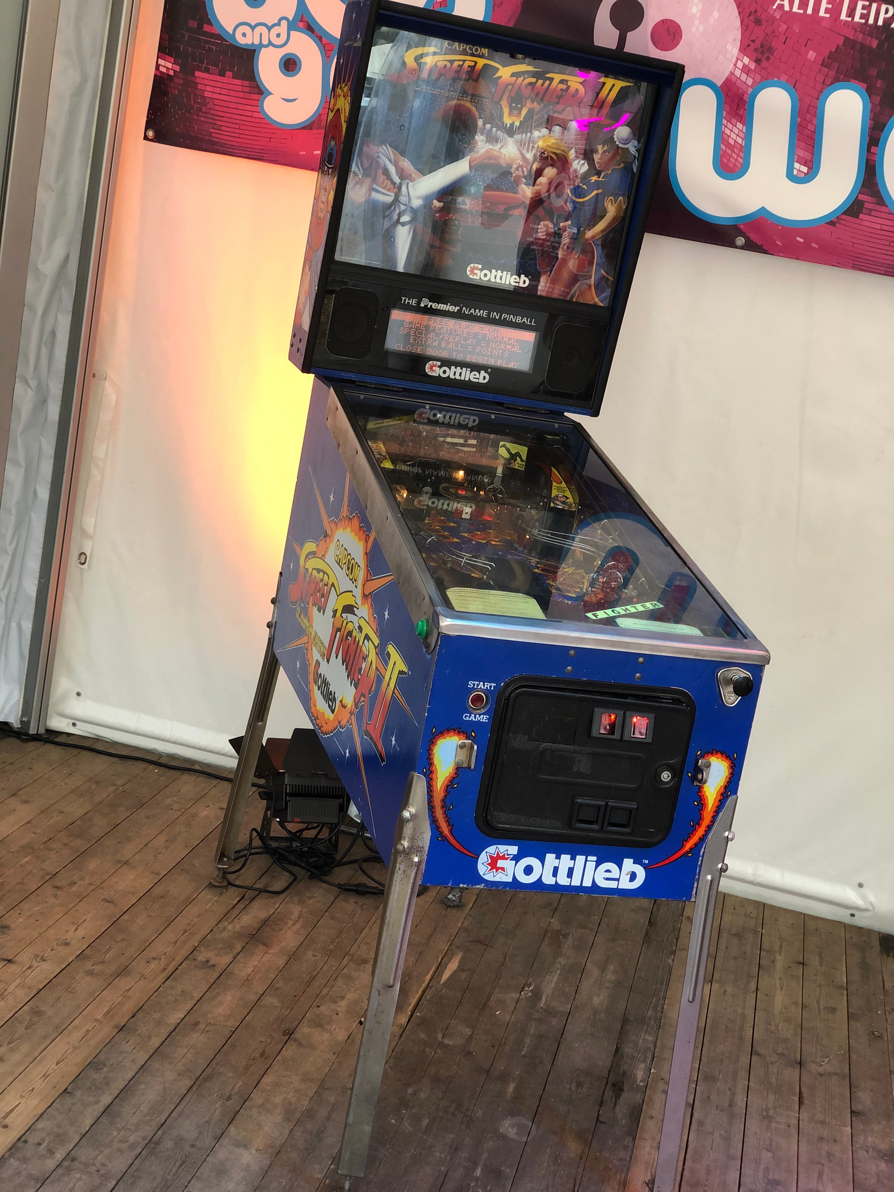 Flipperautomat mieten – Retro-Flipper in verschiedenen Motiven – 2