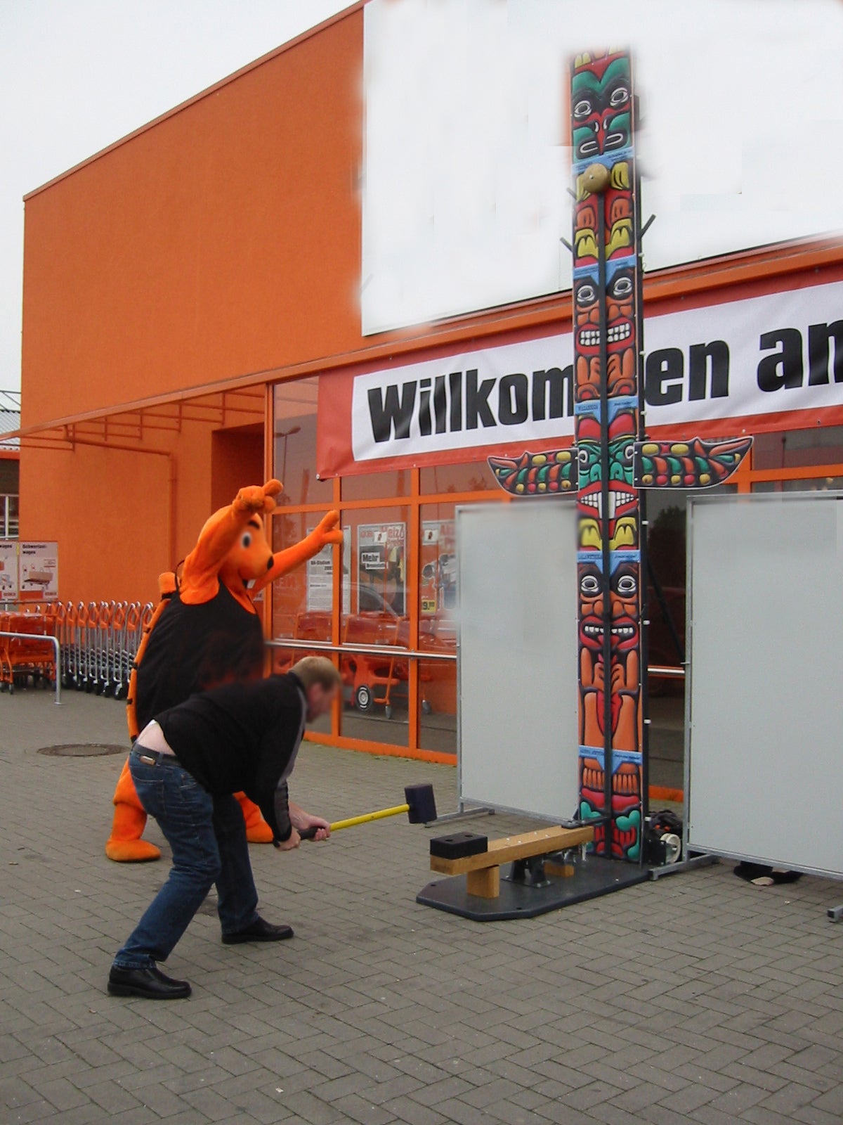 Marterpfahl schlagen mieten – Hau den Lukas im Western-Design – 3
