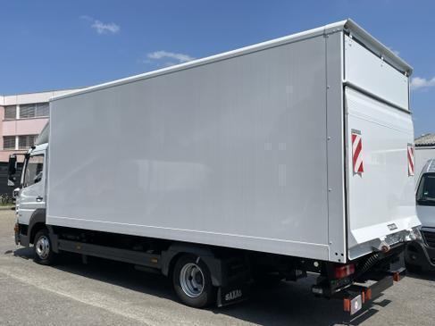 LKW mieten: Mercedes-Benz Atego 818 oder MAN 8.180, 7,49 t, Ladebordwand, Euro 6, Automatik – 2