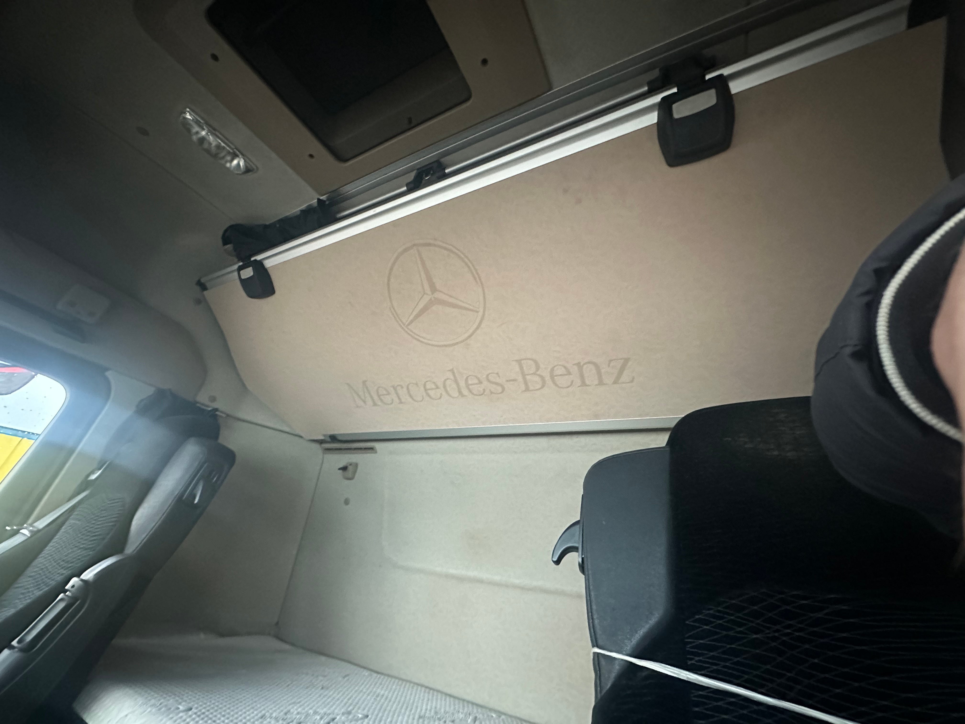 Wechselfahrgestell mieten: Mercedes-Benz Actros 1842 BDF, Wechselbrücke, Retarder, Big Space – 3