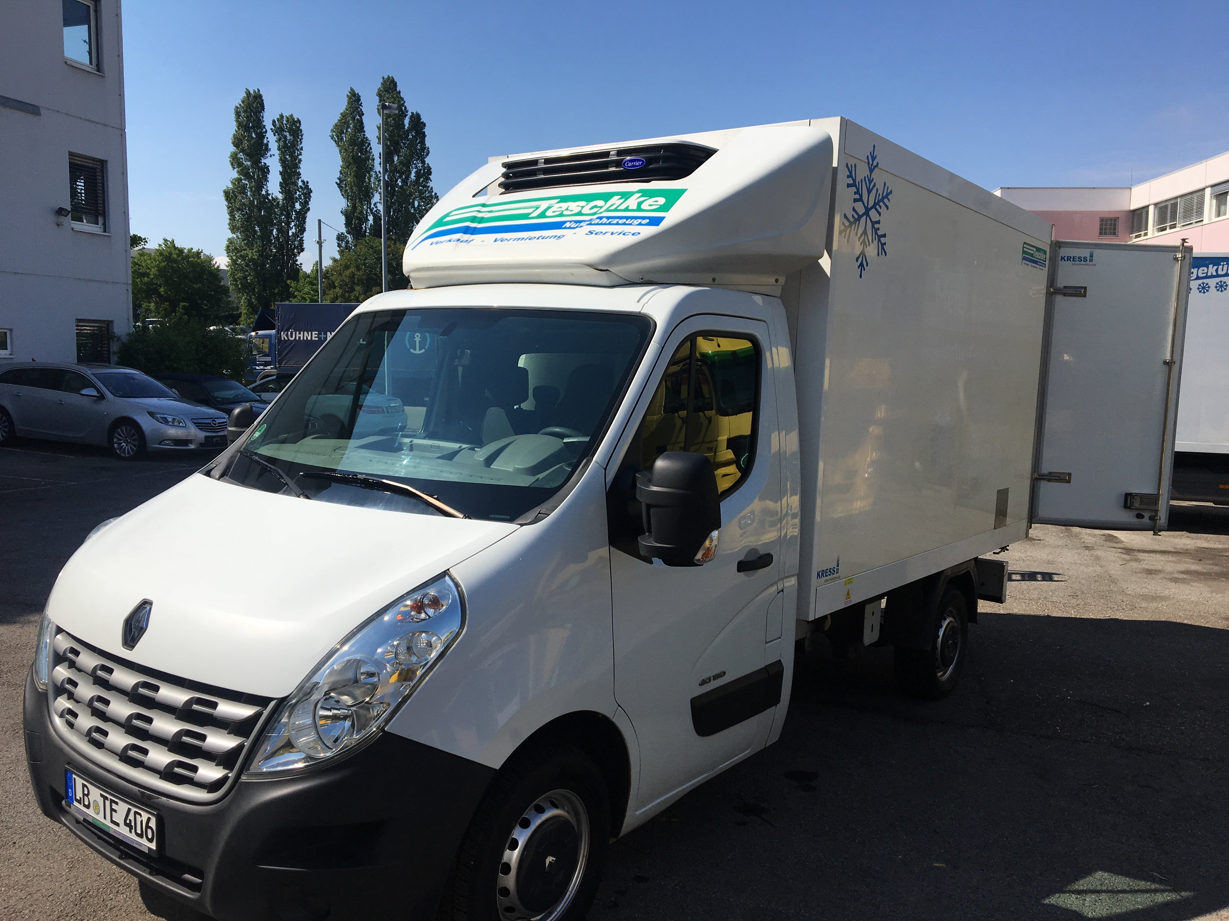 Kühltransporter mieten im Großraum Stuttgart: 3,5 t Kühlkoffer, Renault Master oder MB Sprinter