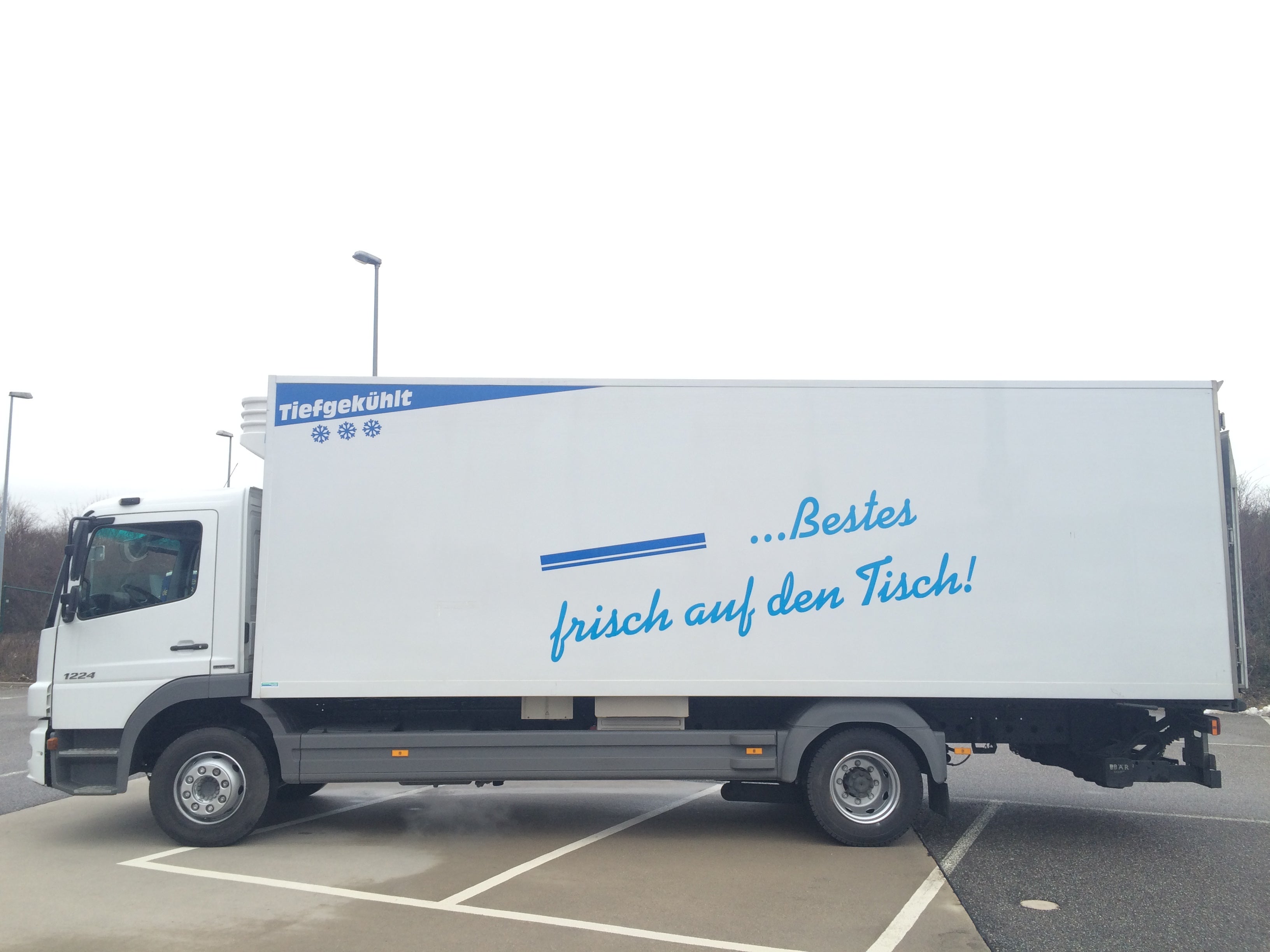 Tiefkühl-LKW mieten: Mercedes-Benz Atego 1224, 2 Kammern, 12 t, Ladebordwand, Langzeitmiete Ludwigsburg – 2