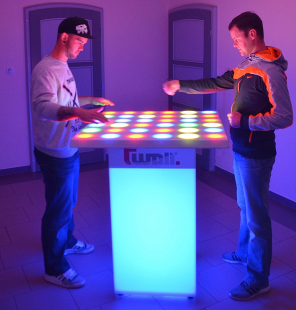 Reaction Desk / twall® Plus mieten bei Xtreme Events