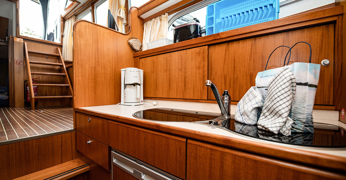 Motoryacht Pedro Skiron mieten – 2