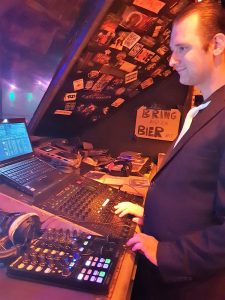 DJ Wolfi Bayer – 4