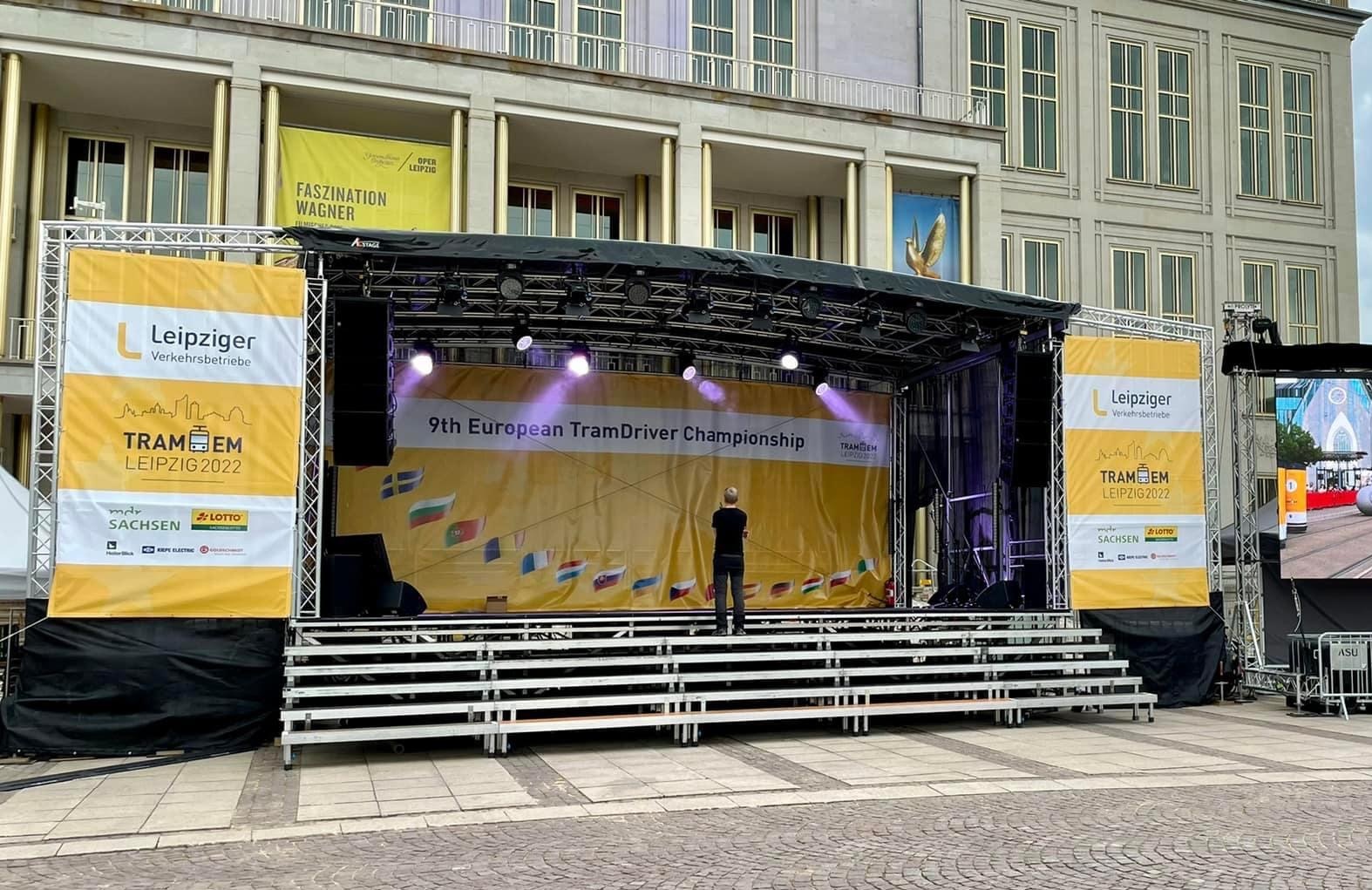 Mobile Bühne OpenAir Stage 10x8m 10x6m 8x6m Trailerbühne (48m², 60m² & 80m²) – Thumbnail 9