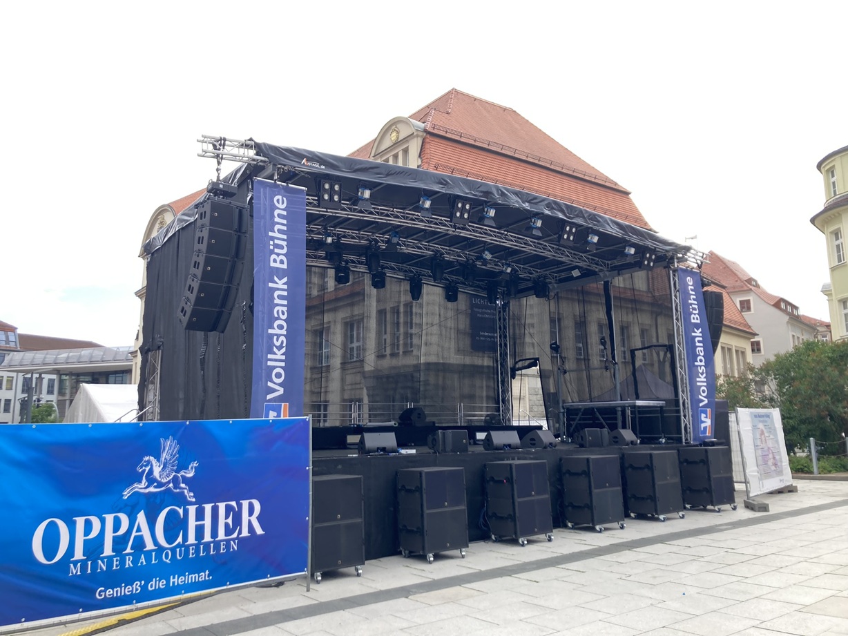 Mobile Bühne OpenAir Stage 10x8m 10x6m 8x6m Trailerbühne (48m², 60m² & 80m²) – Thumbnail 7