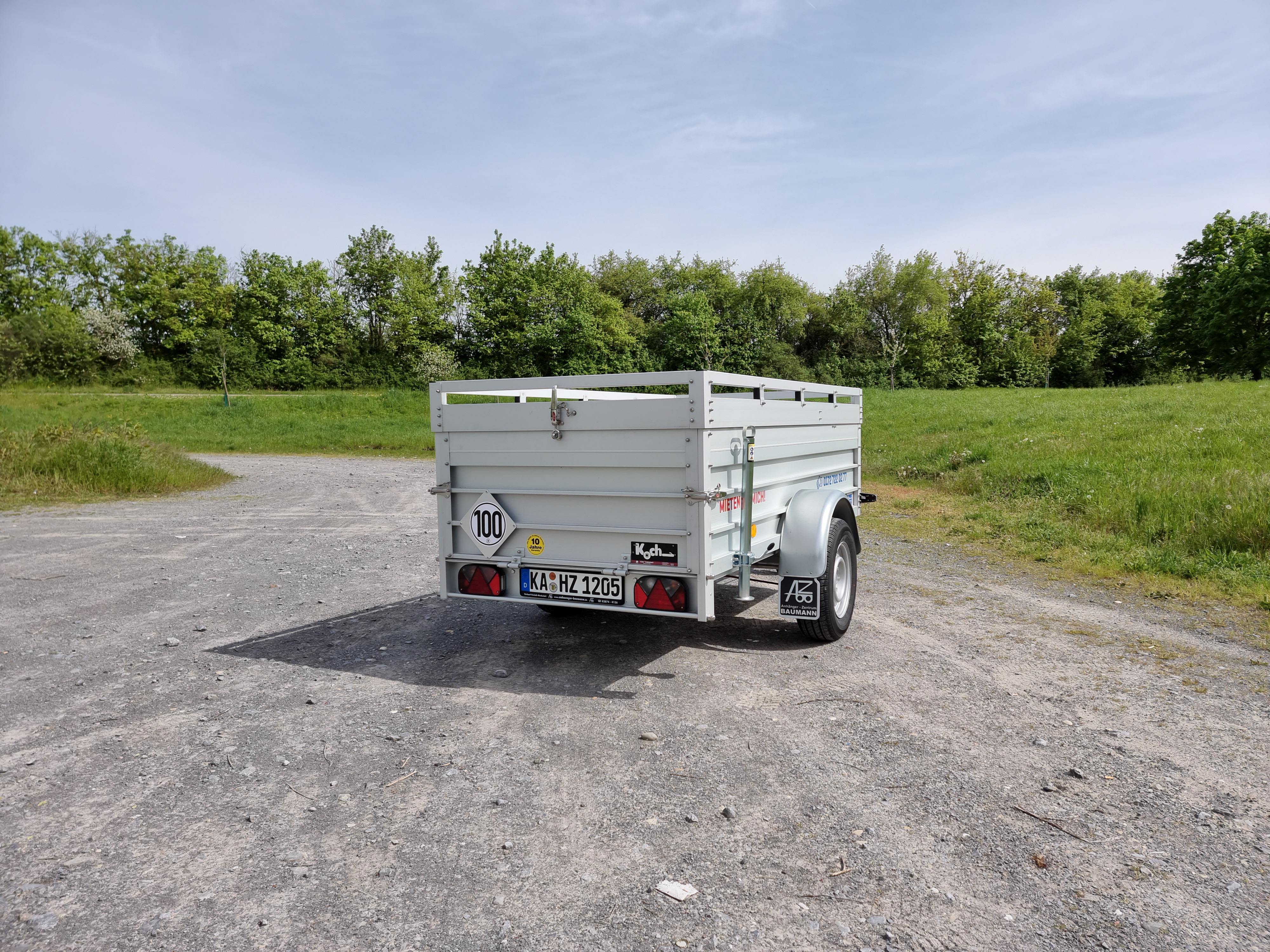 Deckelanhänger mieten – 100 km/h, dachzeltkompatibel, abschließbar – 2