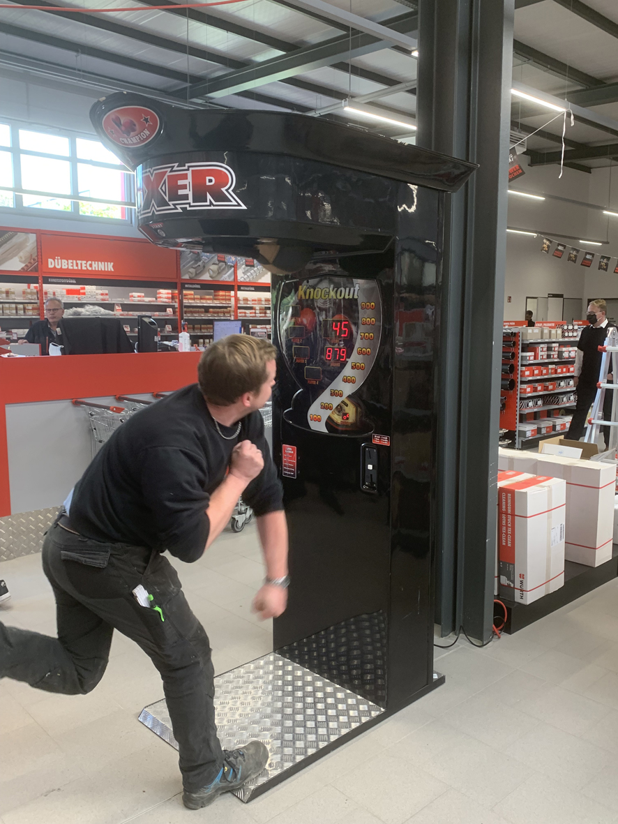 BOXAUTOMAT / BOXER / KRAFTMESSER