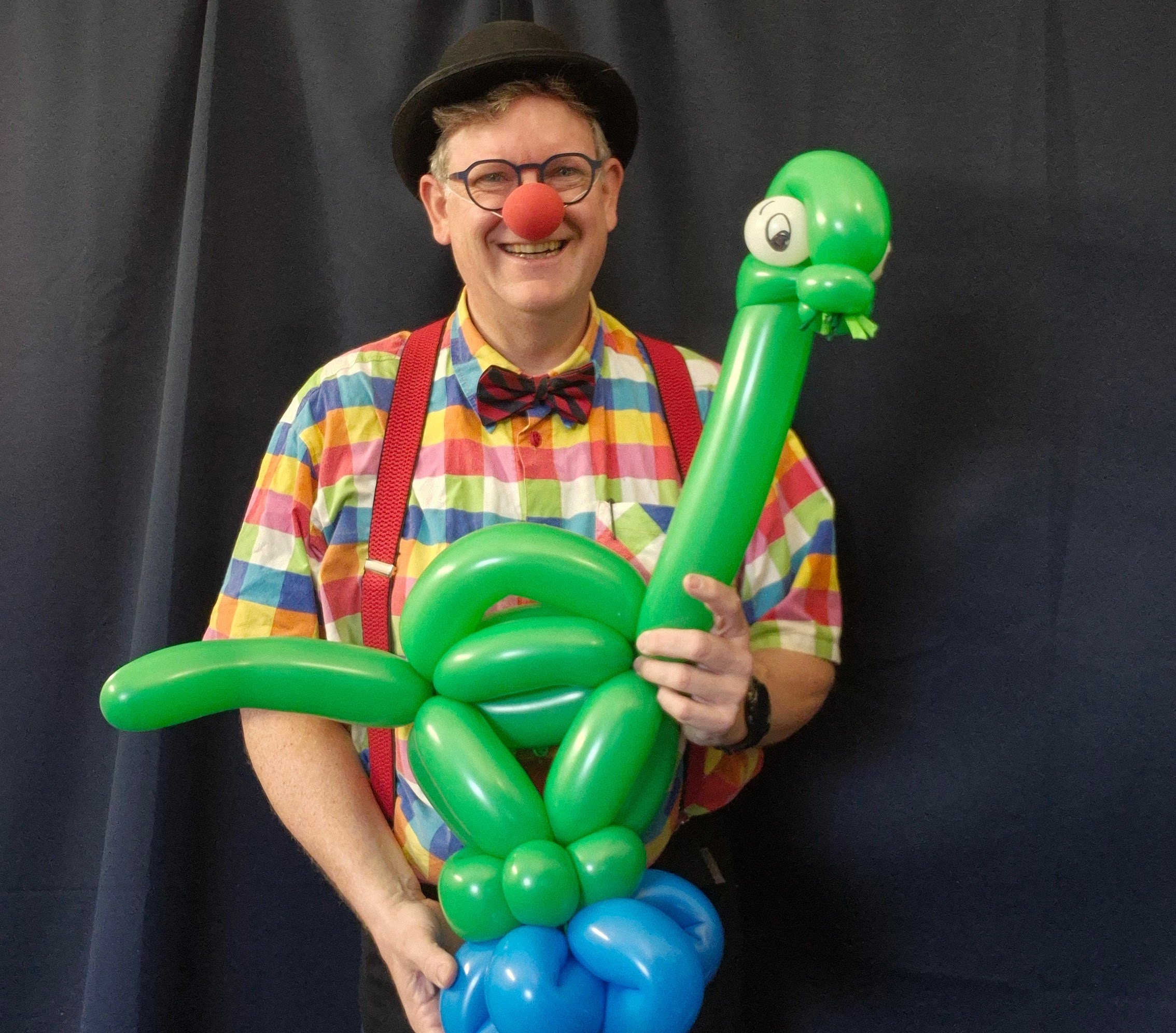 Ballonkünstler Benji Wiebe – Ballonmodellieren für Ihre Veranstaltung