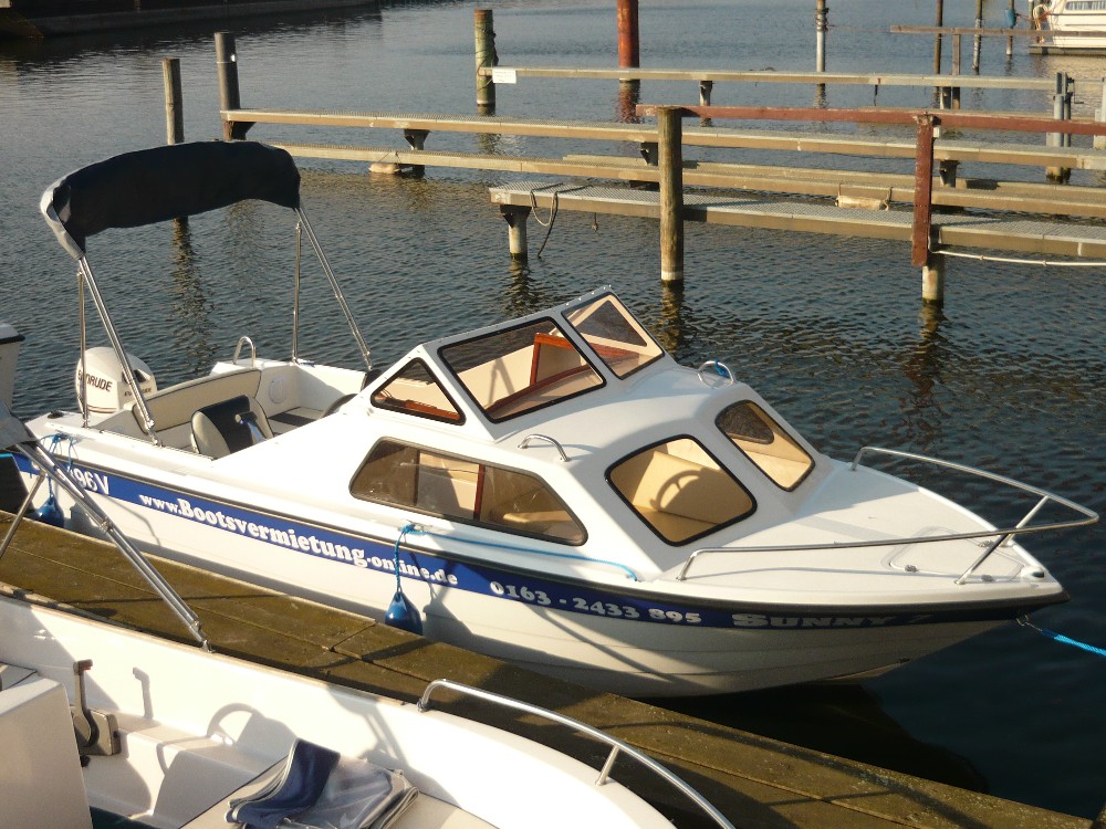 führerscheinfreies Motorboot 15 PS  mieten in Berlin Spandau – 3