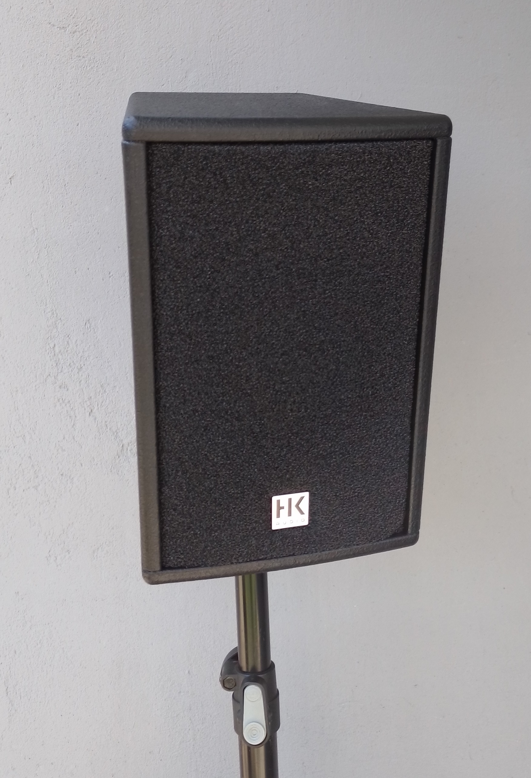 MIETE | Kleines Lautsprecher System - HK Audio LUCAS - für bis zu 150 Personen * – 5