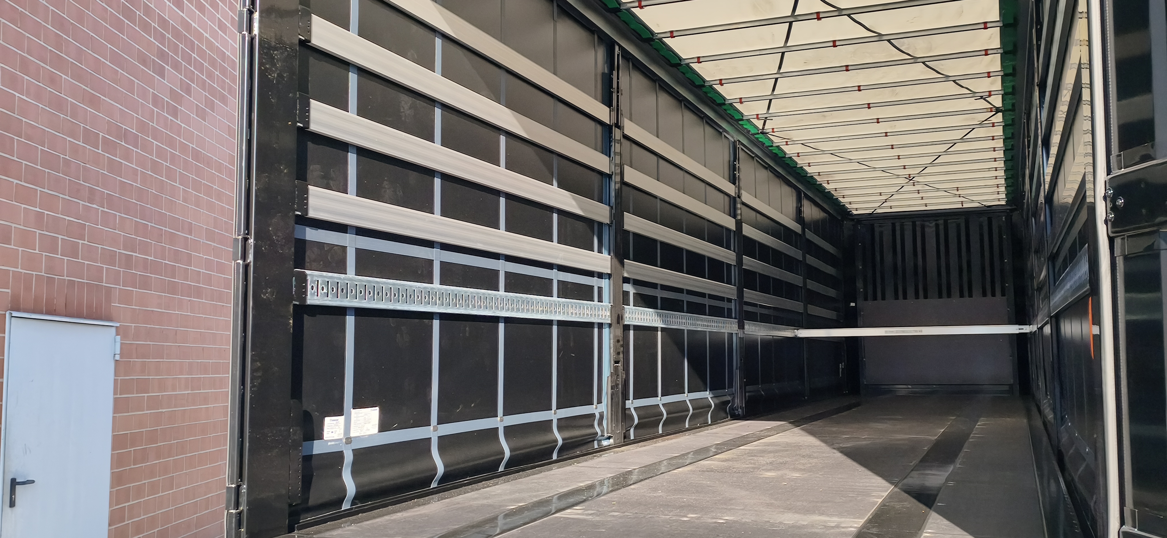 Krone SDP27 Code XL, Edscha-Schiebeverdeck, Liftachse – 4