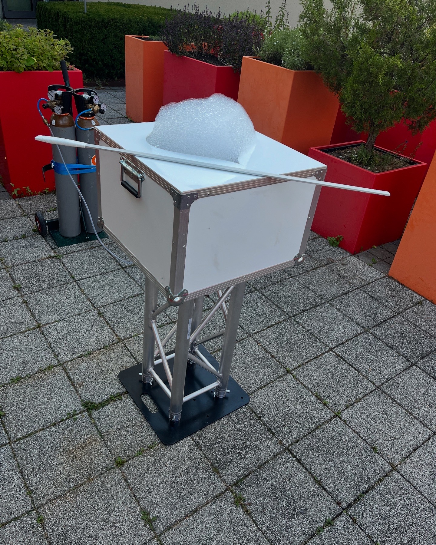 Fliegende Schaumherzen