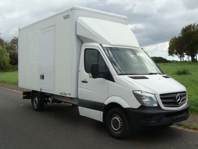 Großraumtransporter mieten Transporter 4320 x 2060 x 2430 mm Umzugswagen Vermietung MB-Sprinter Kofferaufbau