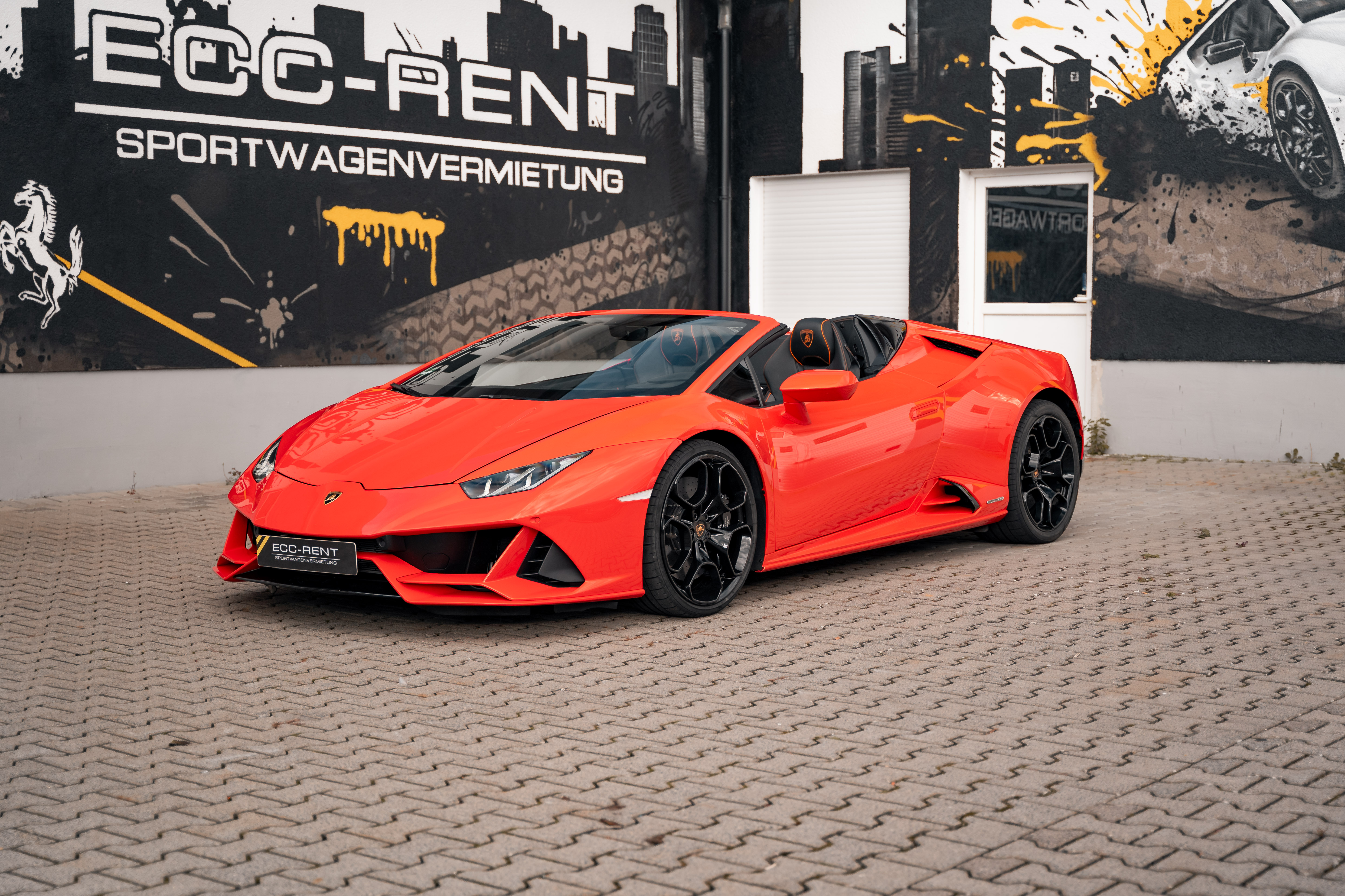 Lamborghini Huracan Evo Spyder - Auch als Gutschein -von Ihrem Sportwagen Experten ECC-RENT.com mieten