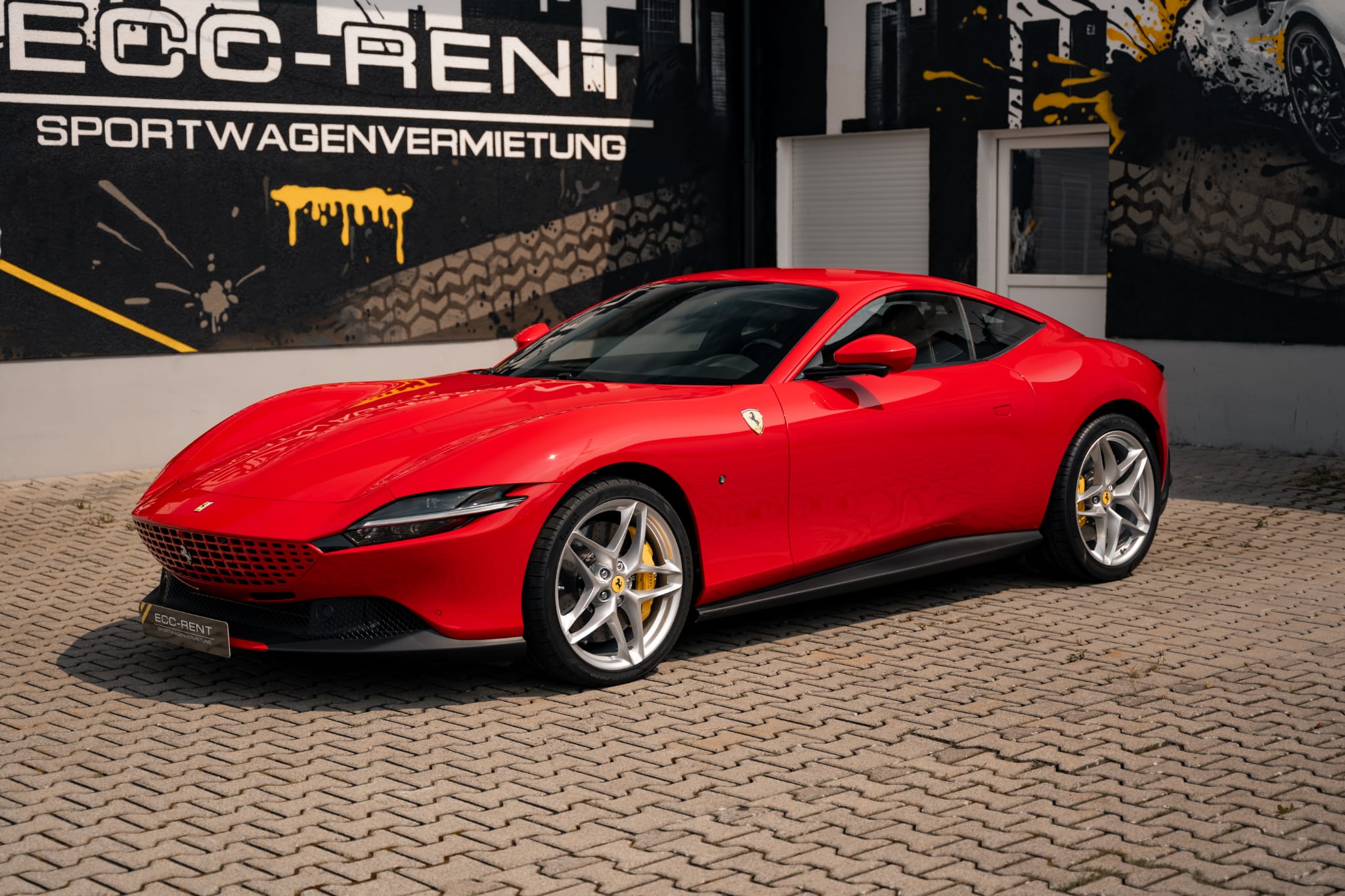 Ferrari Roma - Auch als Gutschein - von Ihrem Sportwagen Experten ECC-RENT.com mieten