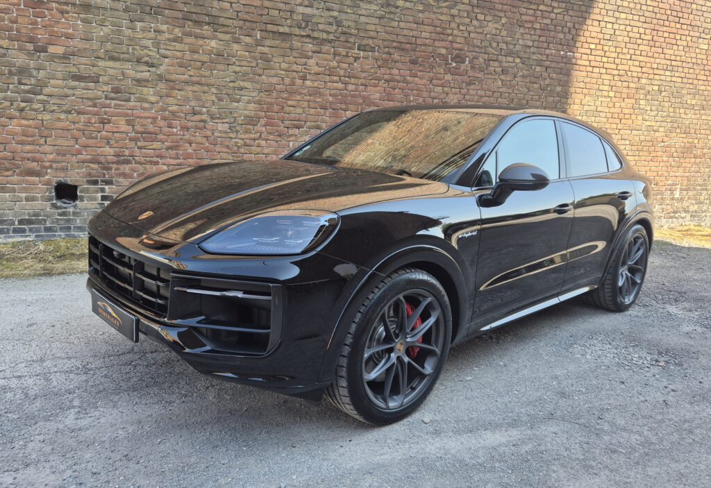 Porsche Cayenne S e-hybrid mieten, Porsche Cayenne mieten, Sportwagen mieten, Porsche Hybrid mieten, Langzeitmieten, Mietwagen, Geländewagen mieten
