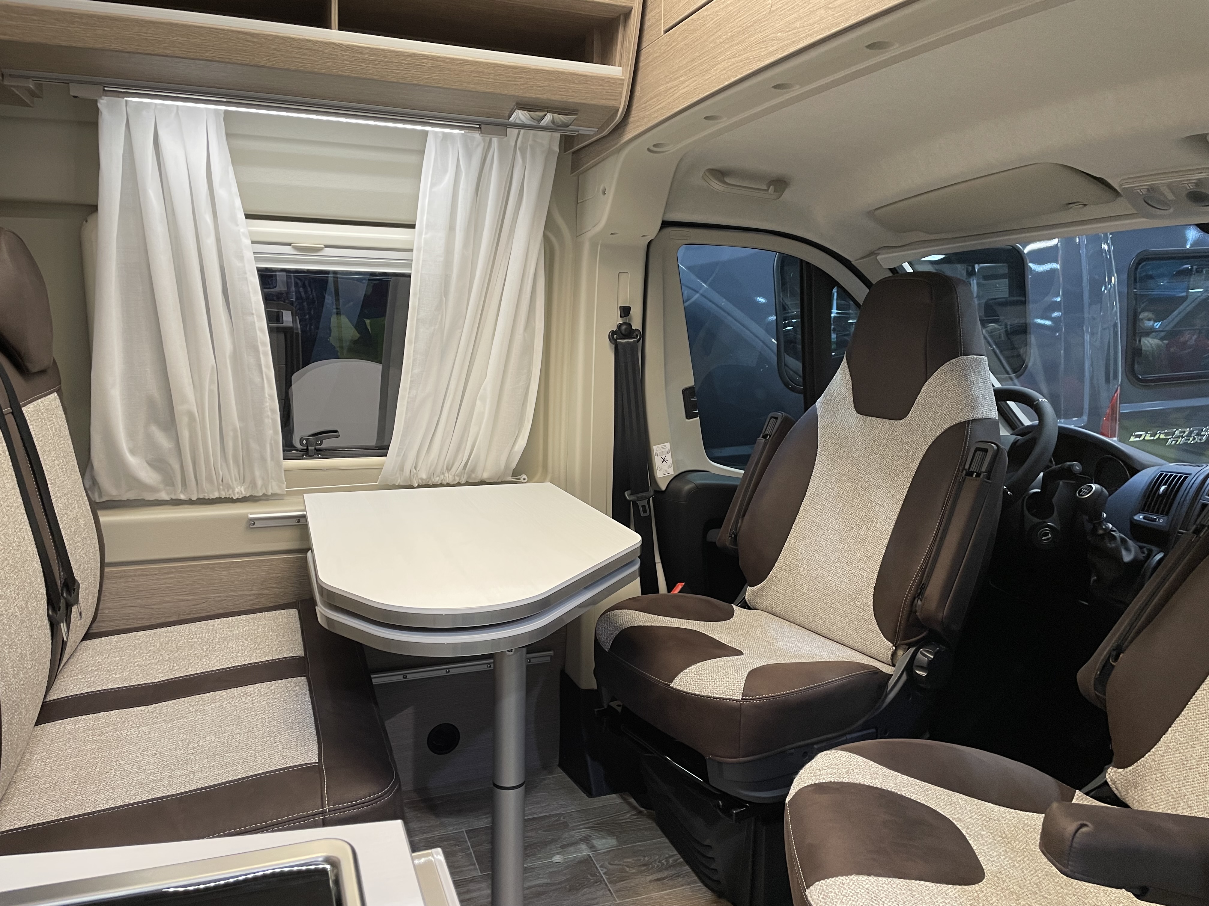 Pössl Roadcruiser XL Kastenwagen -hoch und lang- mit ACC, Kamera, 180 PS/Automatik, 208 cm Betten – 4