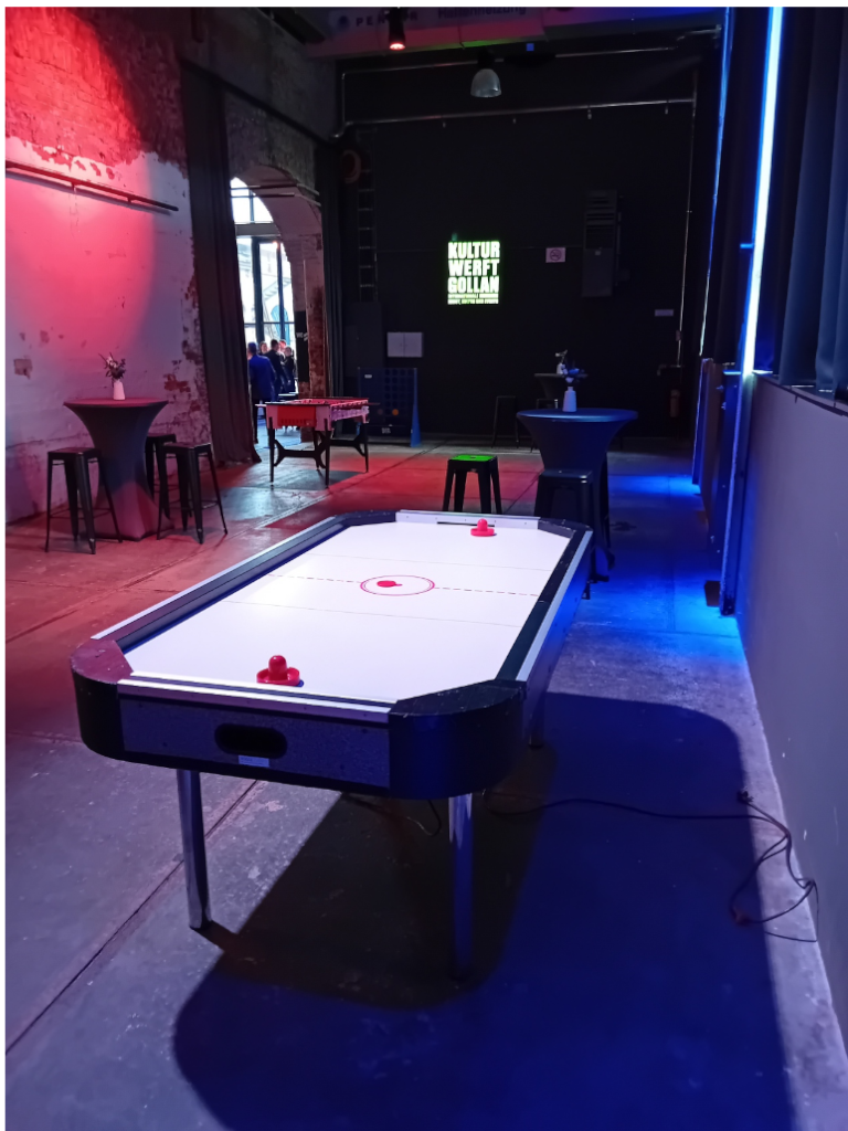 Airhockey ein schnelles, rasantes Punktespiel mieten – 3