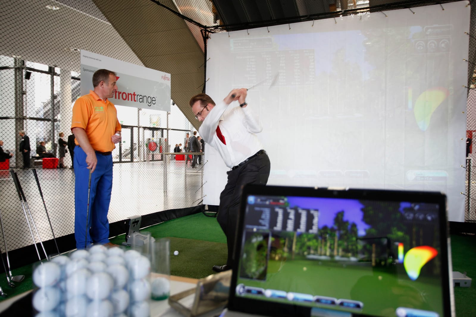 Golf Simulator mit High Speed Kamera - Golfsimulator für Golfevent - Golfautomat  - Indoorgolf -  Golfturnier - Golfen bei Events – Thumbnail 8