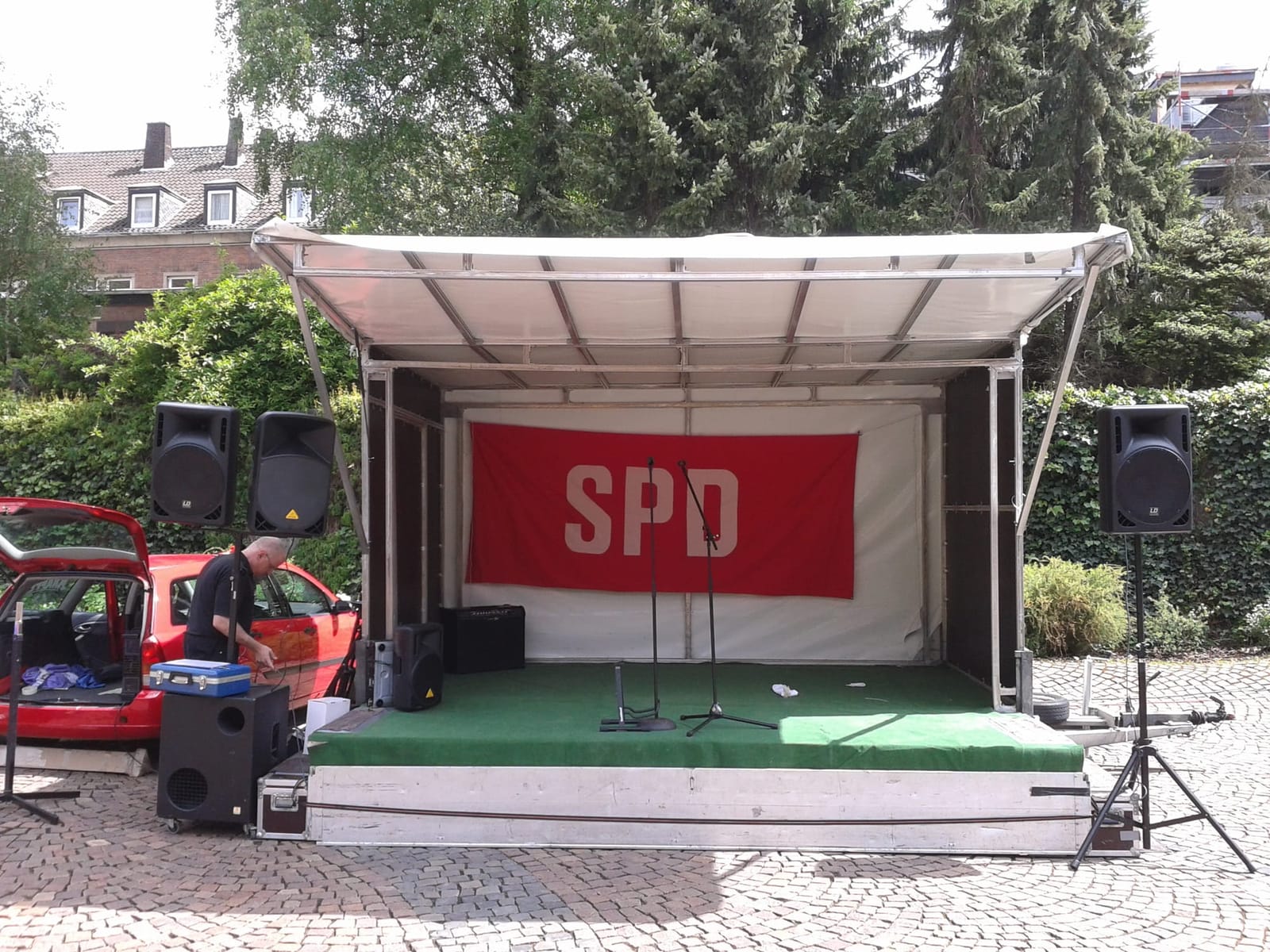 Mobile Bühnen ab 360,-€ – Thumbnail 7
